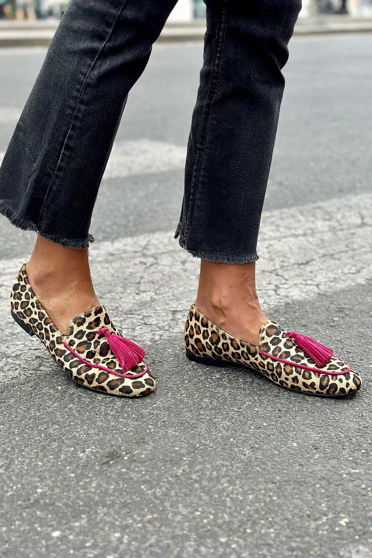 Lulwa | Animal Print Loafer With Fuchsia Fringes