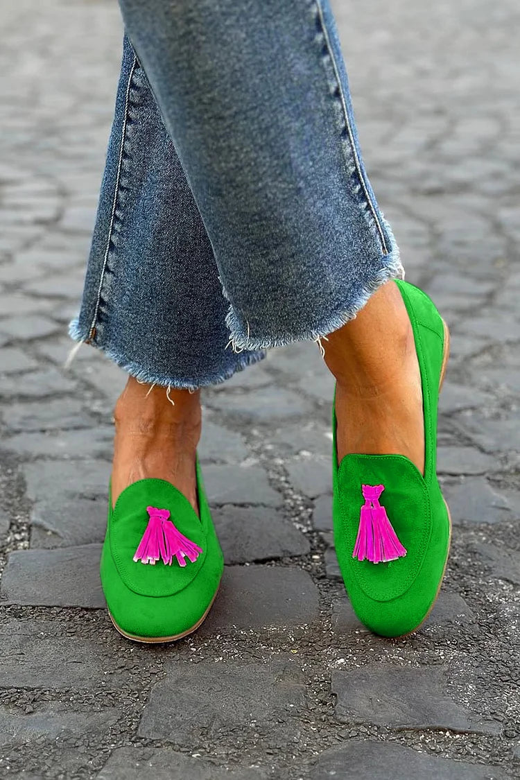 Farida | Green Loafer With Fuchsia Tassel
