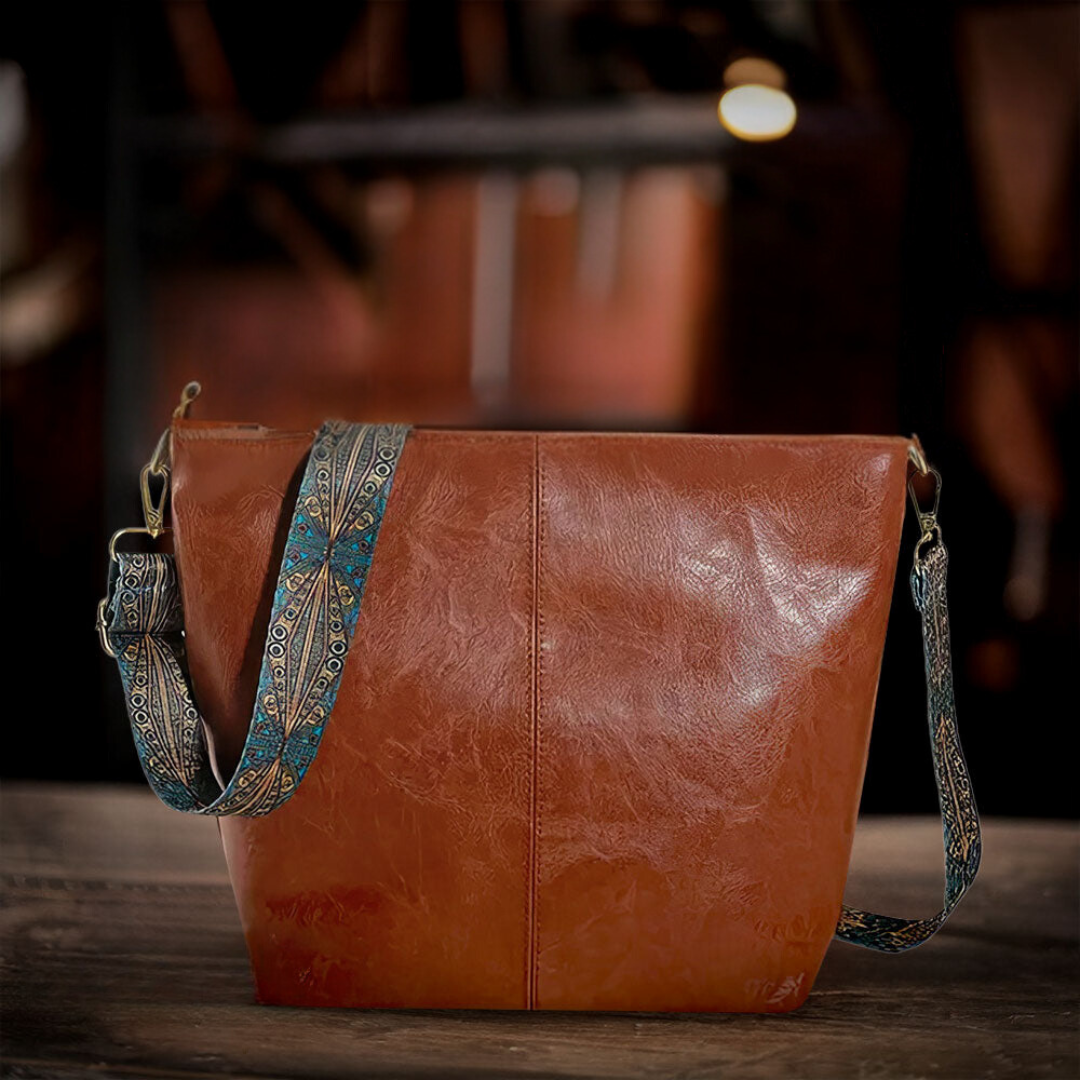 Aya | Vintage Long Strap Leather Bag