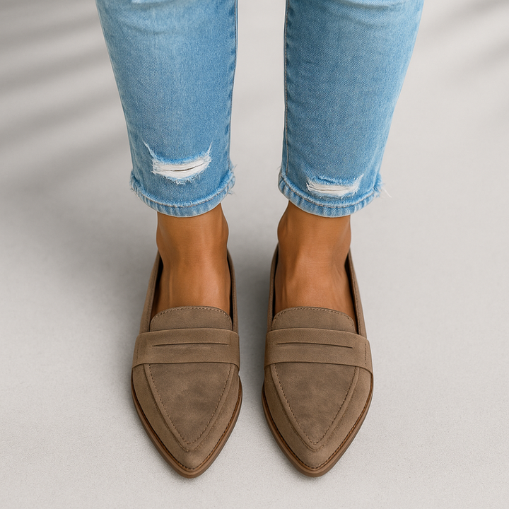 Amna | Sleek Toe Loafers