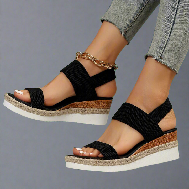 Lamees | Black Platform Sandals