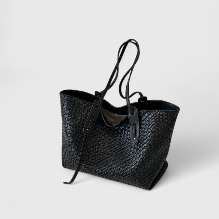 Hessa | Elegant Tote Bag