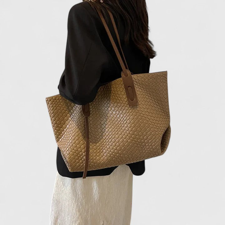 Hessa | Elegant Tote Bag
