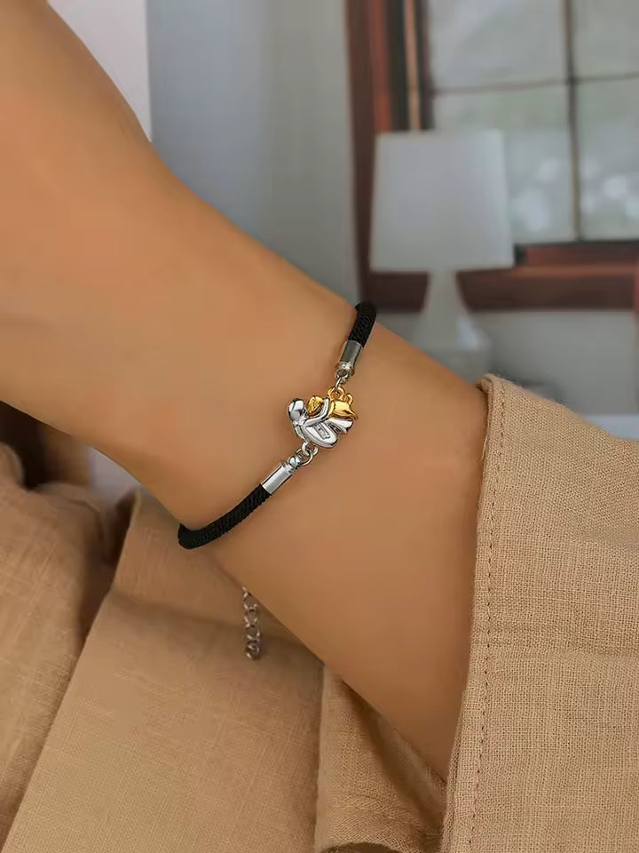Amina & Layla | Dog Embrace Bracelet